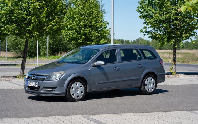 dolnośląskie Opel Astra cena 9400 przebieg: 349000, rok produkcji 2006 z Iława